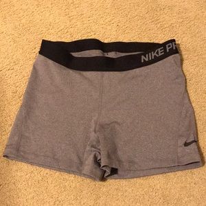 Women’s Nike Pro 3” Training Tight